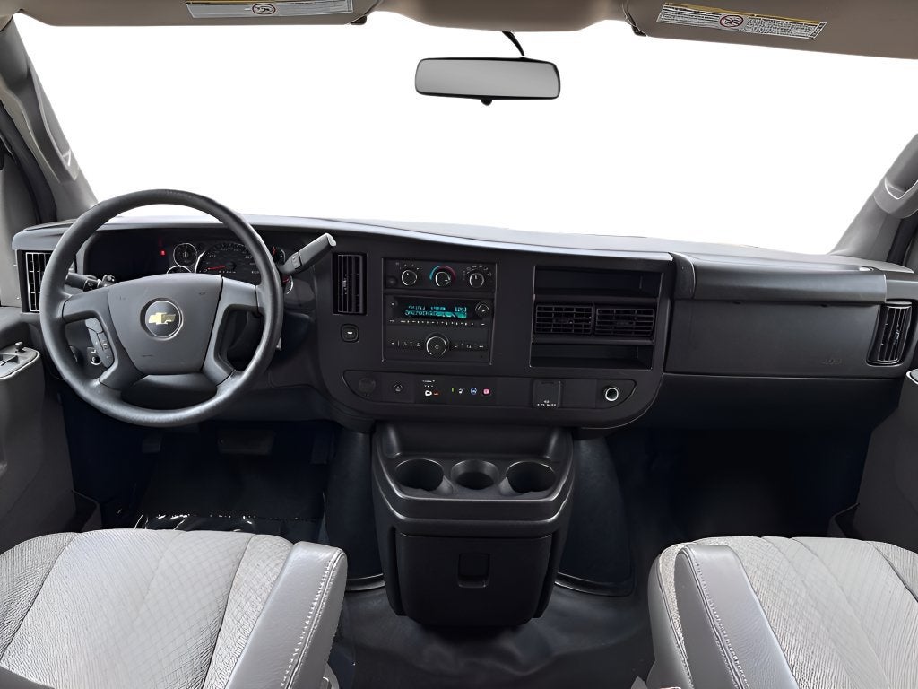 2023 Chevrolet Express Passenger 3500 1LS