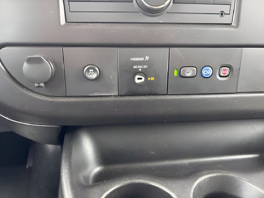 2023 Chevrolet Express Passenger 3500 1LS