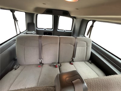 2023 Chevrolet Express Passenger 3500 1LS