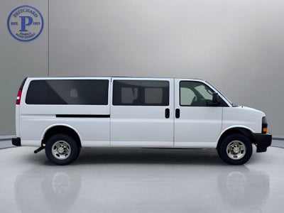 2023 Chevrolet Express Passenger 3500 1LS