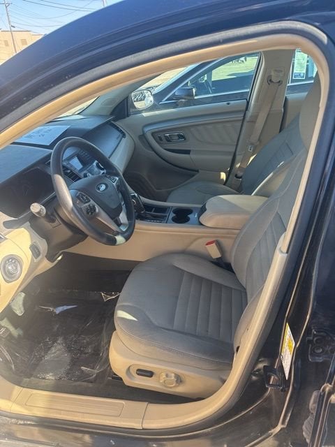 2014 Ford Taurus SE