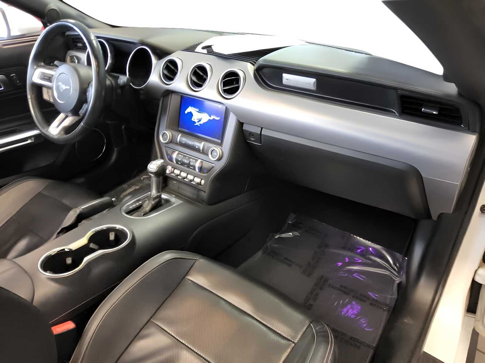 2021 Ford Mustang EcoBoost