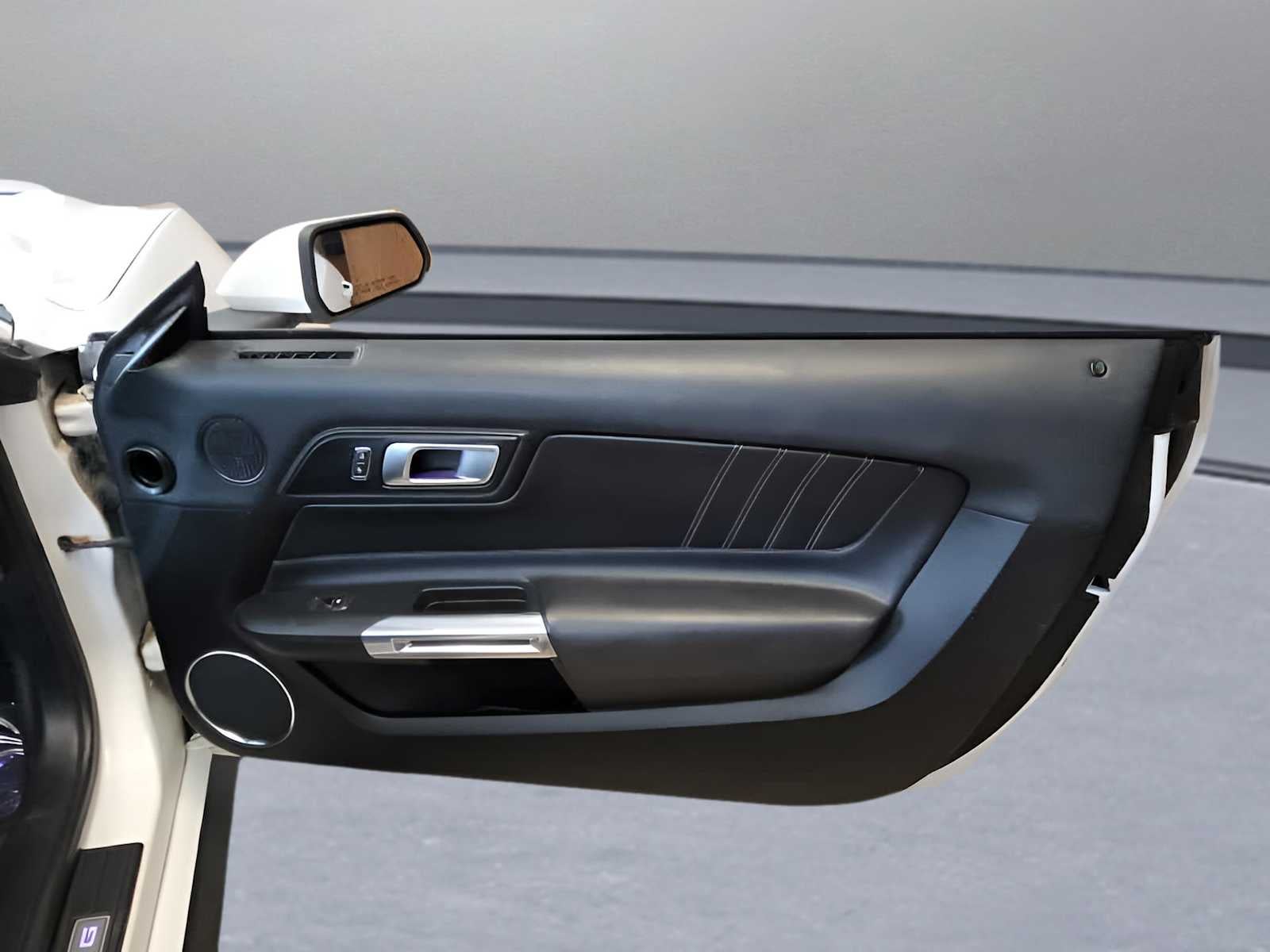 2021 Ford Mustang EcoBoost