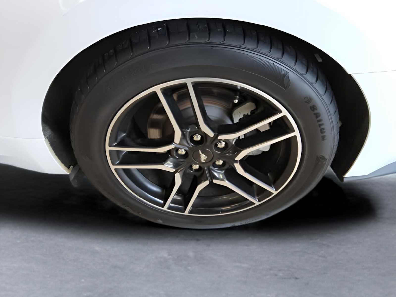 2021 Ford Mustang EcoBoost