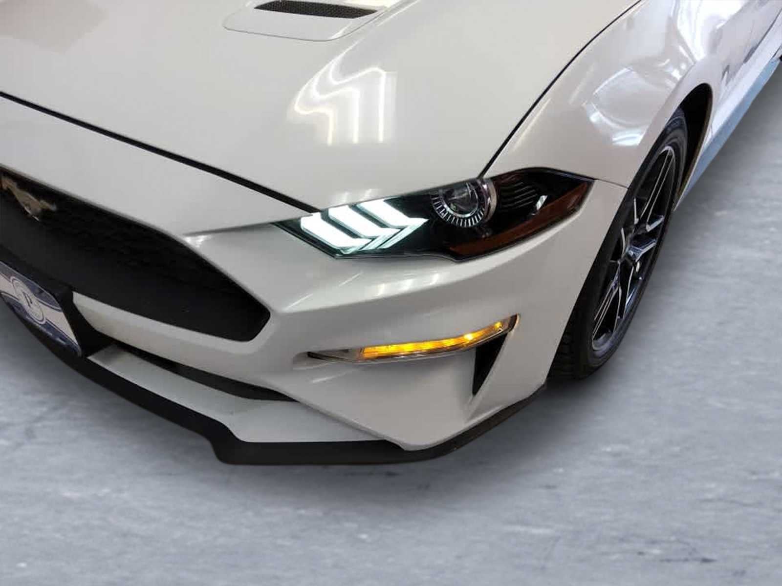 2021 Ford Mustang EcoBoost