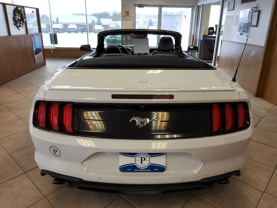 2021 Ford Mustang EcoBoost