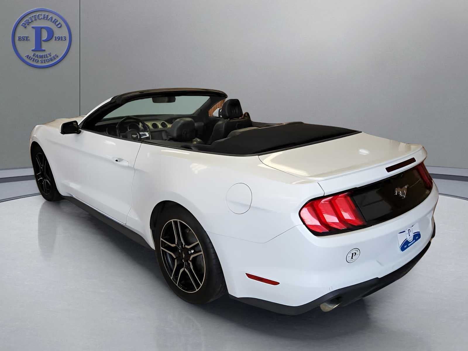 2021 Ford Mustang EcoBoost