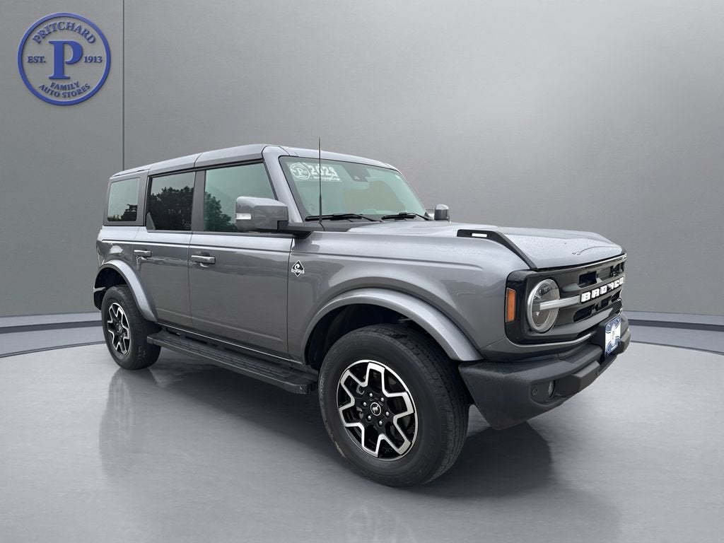 2023 Ford Bronco Base