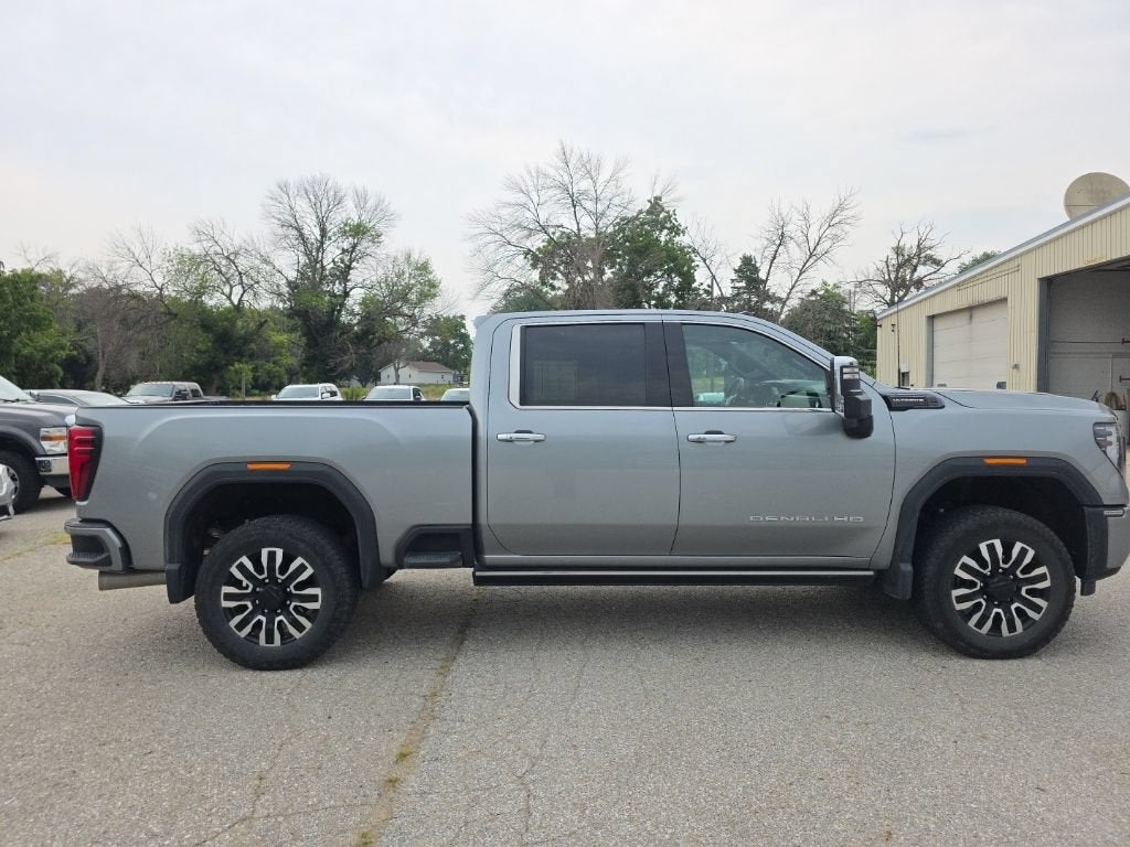 2025 GMC Sierra 3500 HD Denali Ultimate