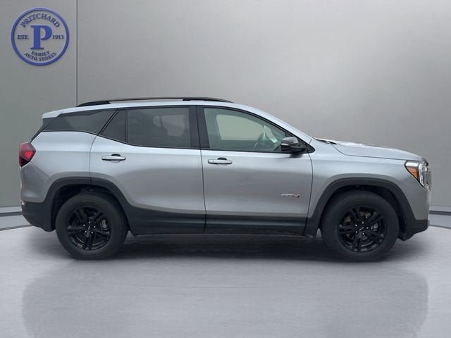 2024 GMC Terrain AT4