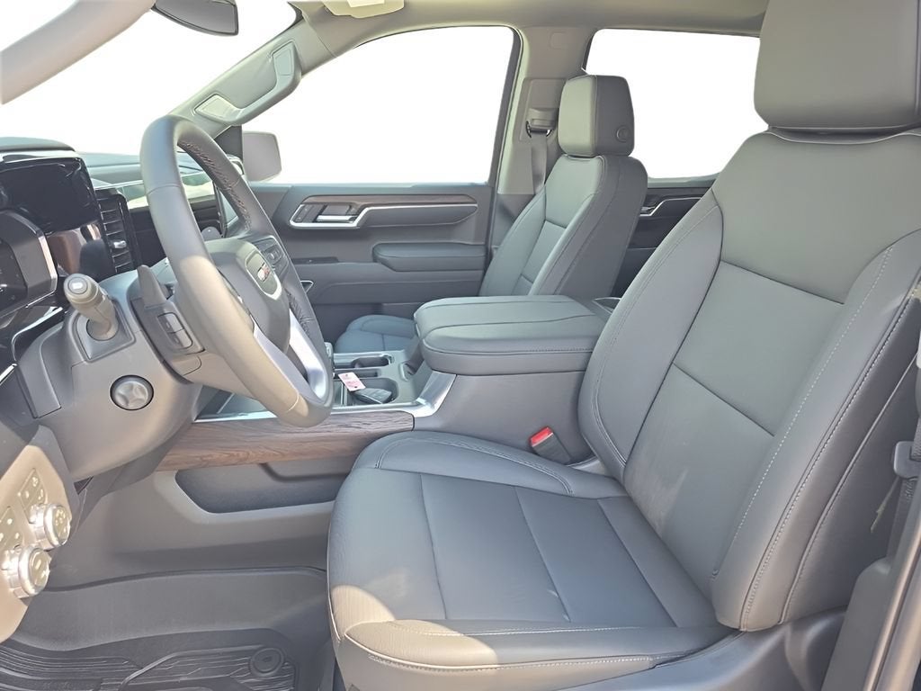 2026 GMC Sierra 1500 SLT - Photo 10