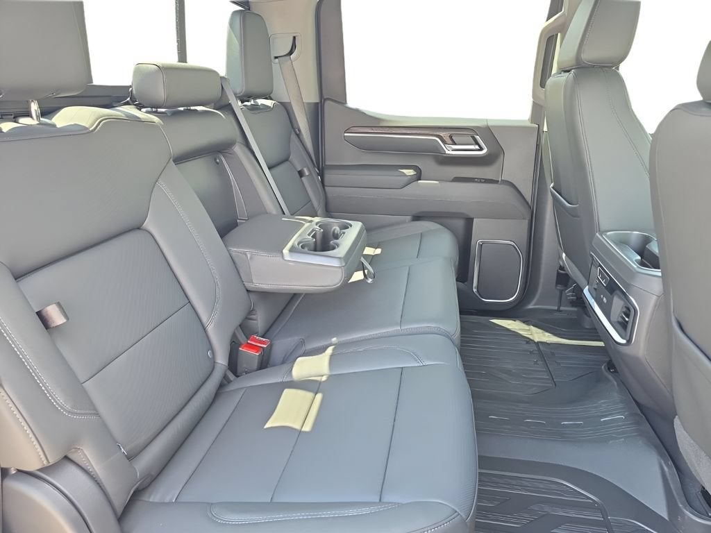 2026 GMC Sierra 1500 SLT - Photo 23
