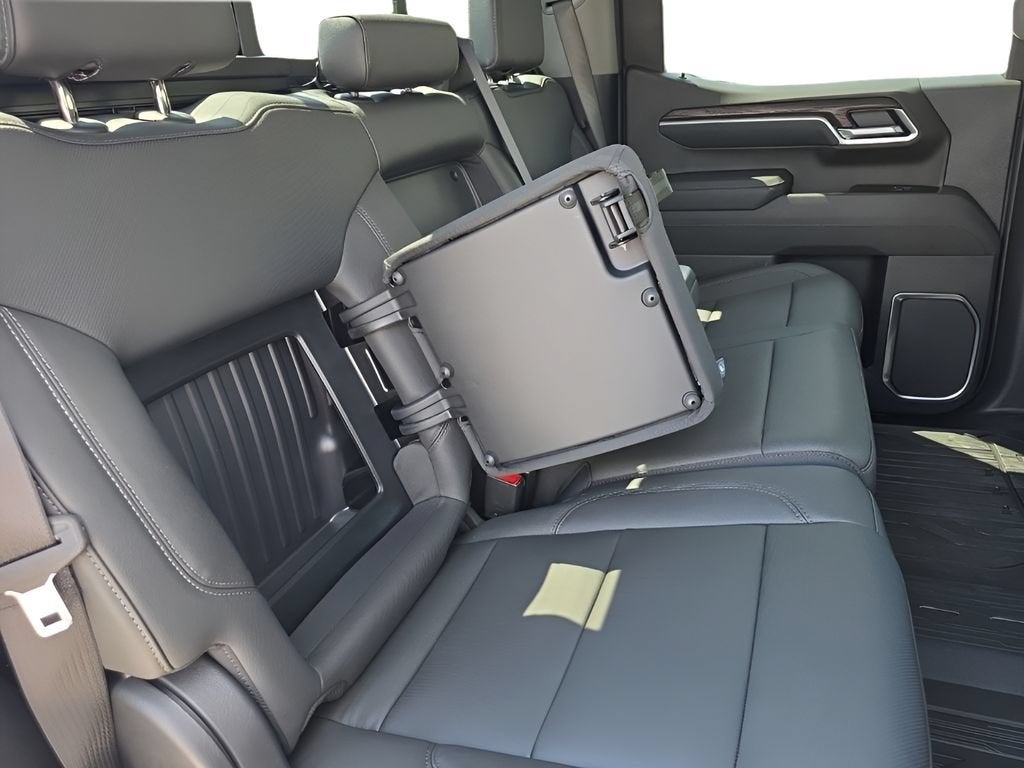 2026 GMC Sierra 1500 SLT - Photo 24