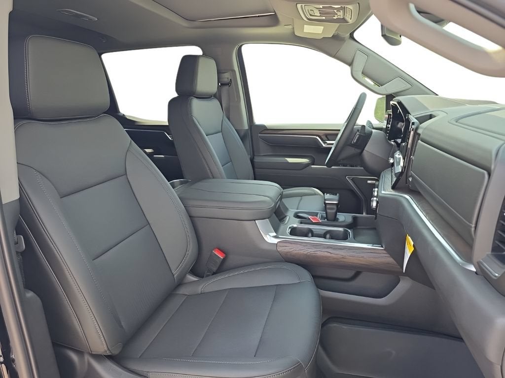 2026 GMC Sierra 1500 SLT - Photo 28