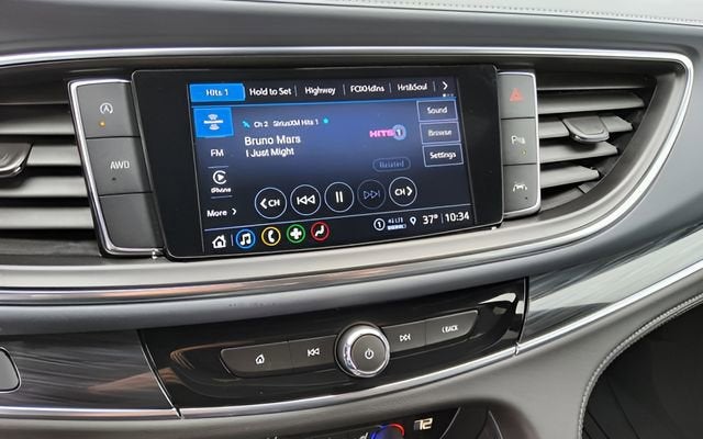 2024 Buick Enclave Essence