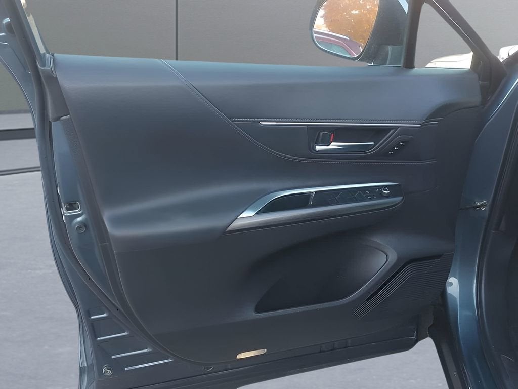 2024 Toyota Venza LE