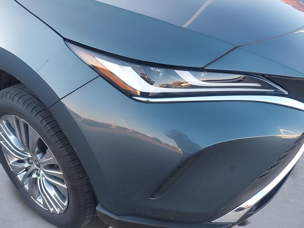 2024 Toyota Venza LE